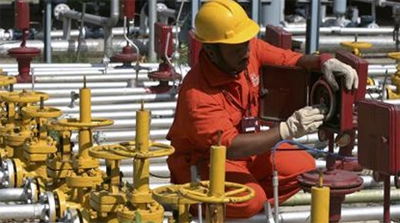 Tapan Sen writes to Petroleum Minister regarding theft of gas from ONGC block
