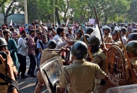 CITU CONDEMNS BRUTAL POLICE LATHI CHARGE AT KOLKATA